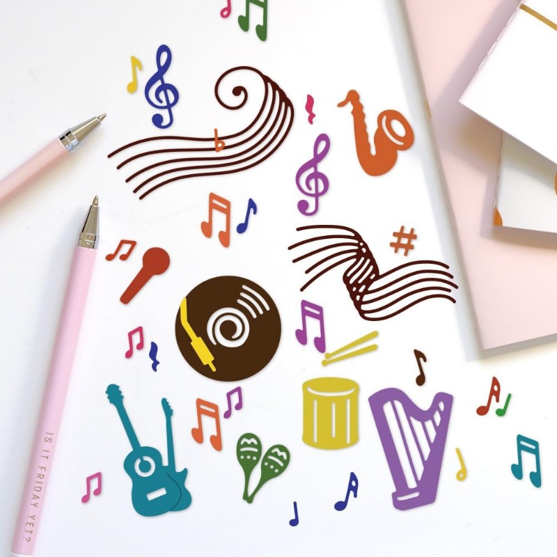 Matrices de découpe de note de - Blank Sheet Music Notebook avis et prix